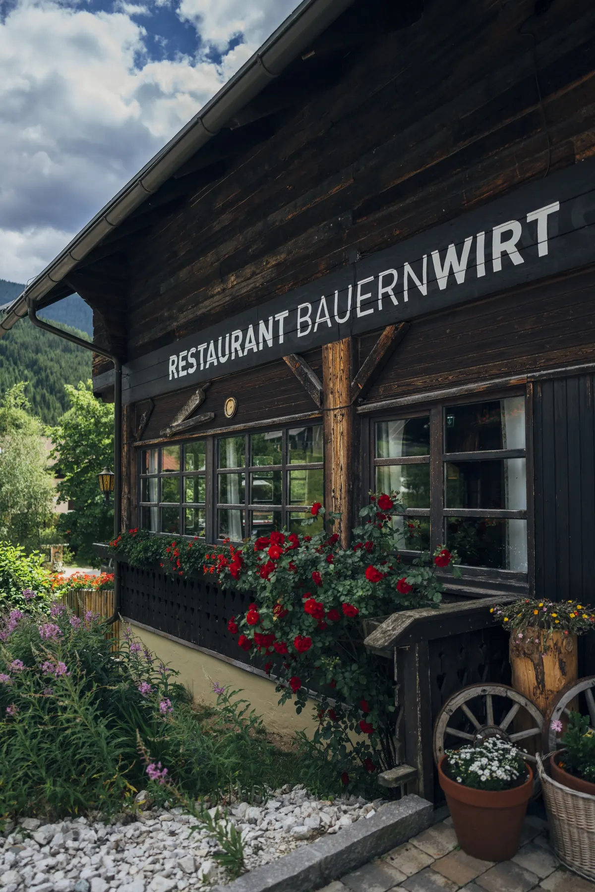 Eingang zum Restaurant Bauernwirt