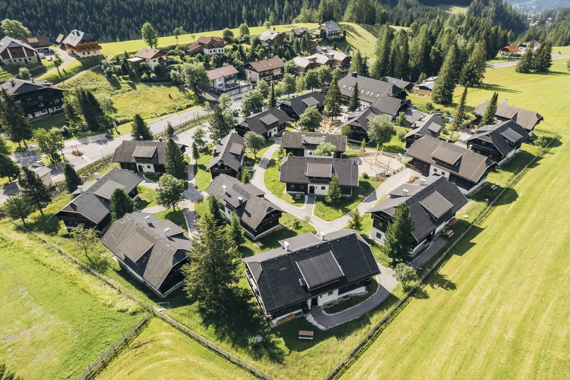 Kirchleitn im Sommer aus der Luft
